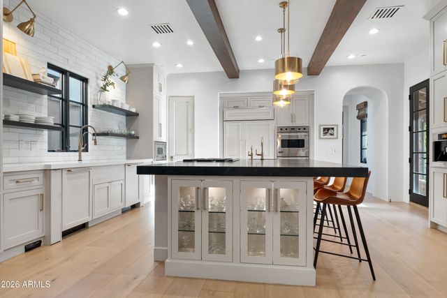 10244 E WINDRUNNER Drive, Scottsdale, AZ 85255