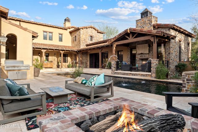 10244 E WINDRUNNER Drive, Scottsdale, AZ 85255