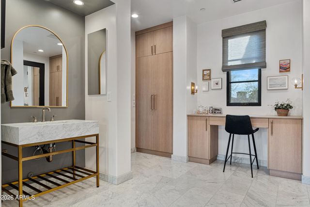 10244 E WINDRUNNER Drive, Scottsdale, AZ 85255