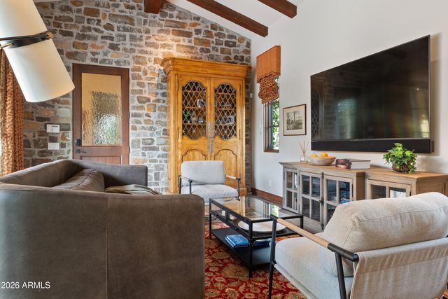 10244 E WINDRUNNER Drive, Scottsdale, AZ 85255