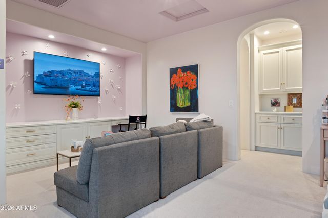 10244 E WINDRUNNER Drive, Scottsdale, AZ 85255