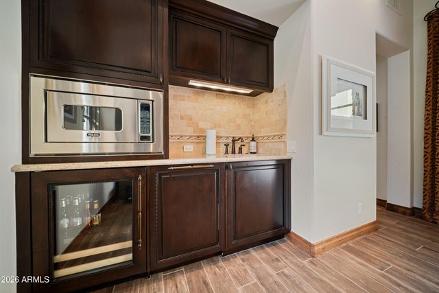 10244 E WINDRUNNER Drive, Scottsdale, AZ 85255