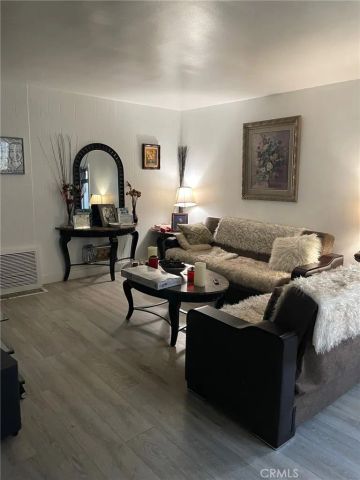 7313 Bakman ave, Sun Valley, CA 91352