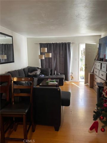 7313 Bakman ave, Sun Valley, CA 91352