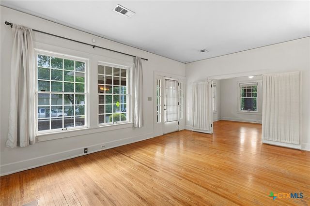 3200 Harris Park Avenue, Austin, TX 78705