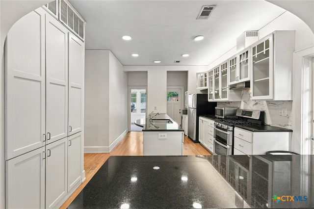 3200 Harris Park Avenue, Austin, TX 78705