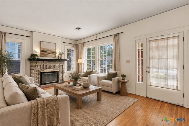 3200 Harris Park Avenue, Austin, TX 78705