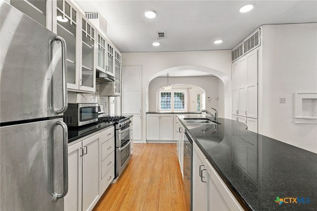 3200 Harris Park Avenue, Austin, TX 78705