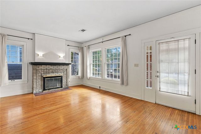3200 Harris Park Avenue, Austin, TX 78705