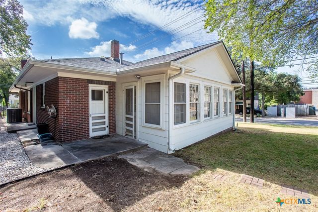 3200 Harris Park Avenue, Austin, TX 78705
