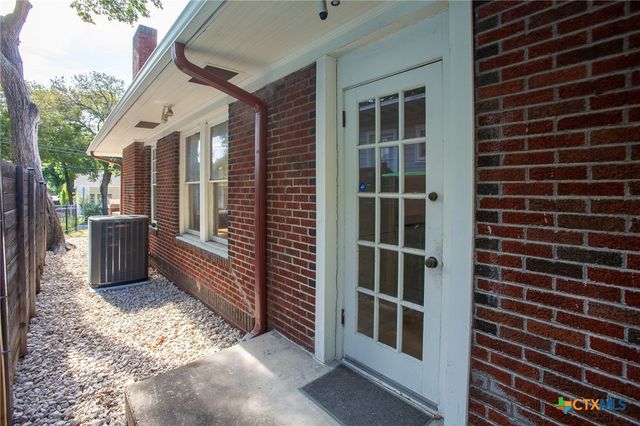 3200 Harris Park Avenue, Austin, TX 78705