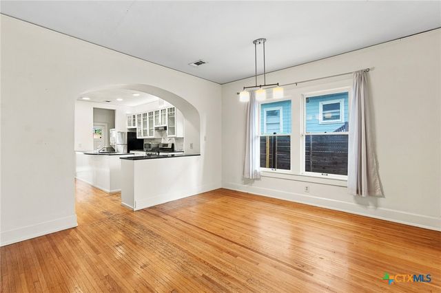 3200 Harris Park Avenue, Austin, TX 78705