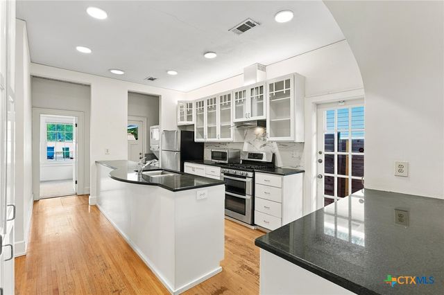3200 Harris Park Avenue, Austin, TX 78705