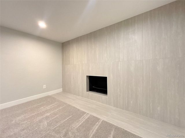 7038 W Frost Pl, Littleton, CO 80128