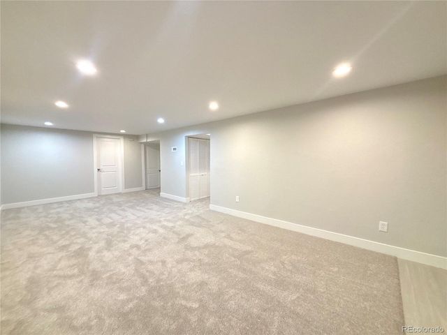 7038 W Frost Pl, Littleton, CO 80128