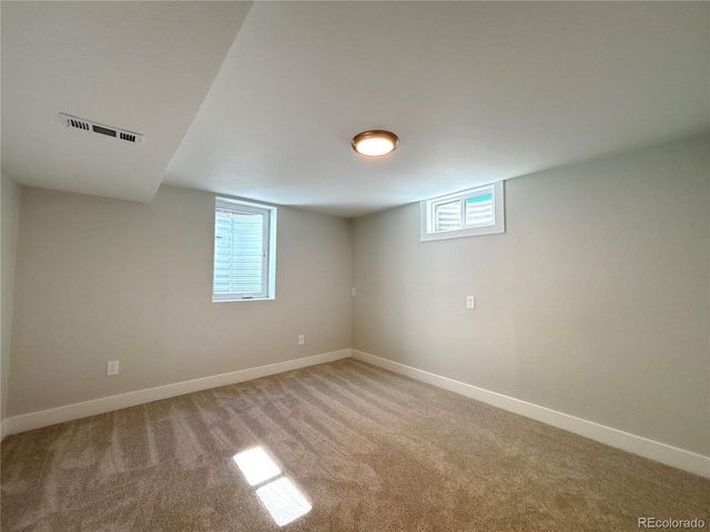 7038 W Frost Pl, Littleton, CO 80128