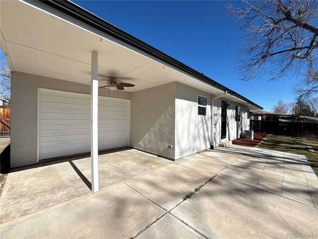 7038 W Frost Pl, Littleton, CO 80128