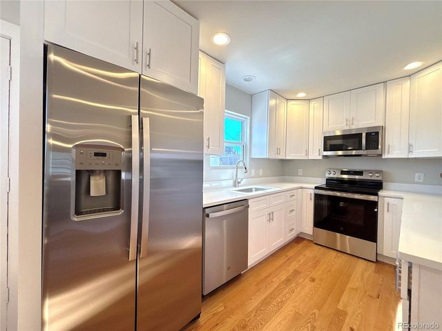 7038 W Frost Pl, Littleton, CO 80128