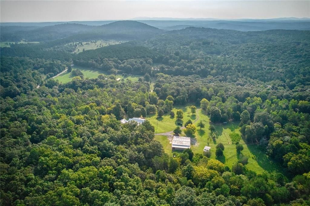 195 Connesena Road, Kingston, GA 30145