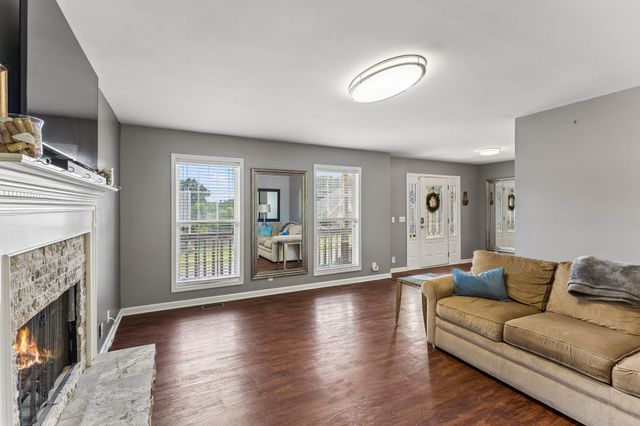 107 Camden Ct, N, Hendersonville, TN 37075