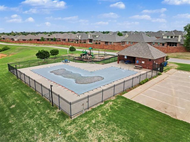 609 S Texoma Drive, Edmond, OK 73025