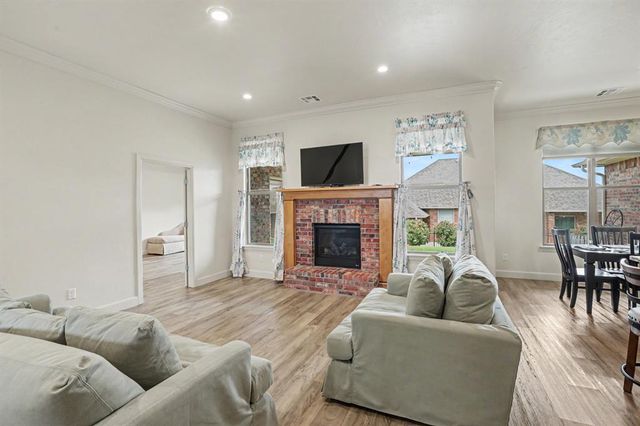 609 S Texoma Drive, Edmond, OK 73025