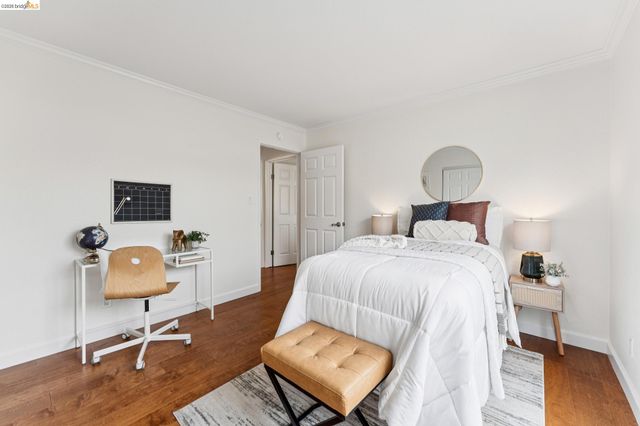 77 Fairmount Ave 203, Oakland, CA 94611