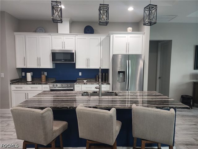 3801 Kismet Lakes LN, Cape Coral, FL 33993