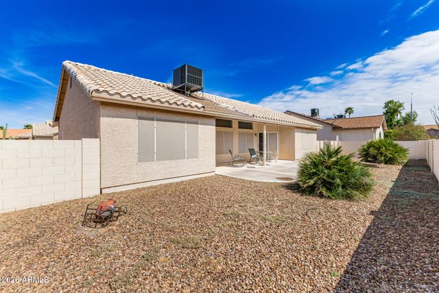 1601 E HAZELTINE Way, Chandler, AZ 85249