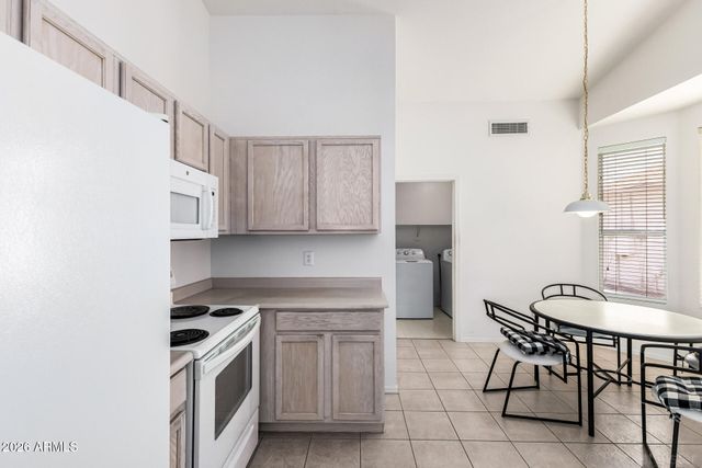 1601 E HAZELTINE Way, Chandler, AZ 85249