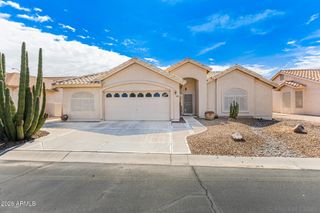 1601 E HAZELTINE Way, Chandler, AZ 85249