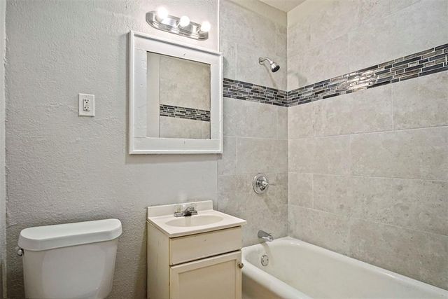 521 SW 24th Street, Oklahoma City, OK 73109