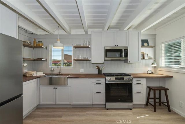 927 W Fairway, Big Bear City, CA 92314