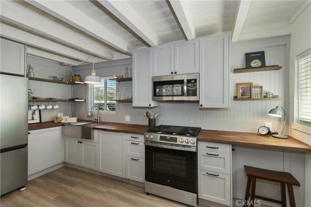 927 W Fairway, Big Bear City, CA 92314
