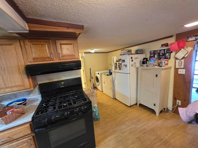 2986 VT Route 122, Sheffield, VT 05866