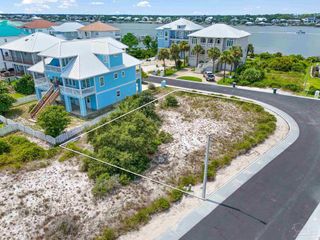 400 Gulfview Ln, Pensacola, FL 32507