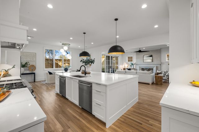 9111 Aldwick Drive, Dallas, TX 75238