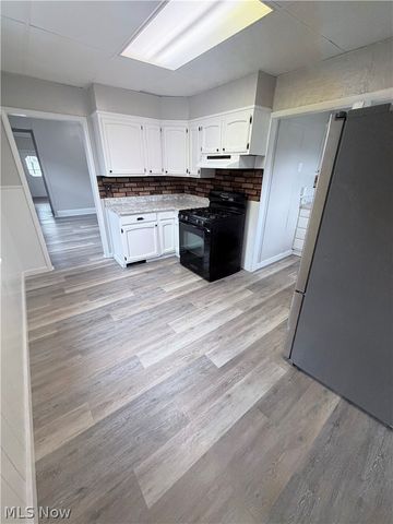 122 3rd Street, Bridgeport, OH 43912