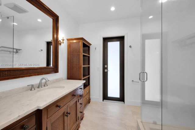 6860 SW 99th Terrace, Pinecrest, FL 33156