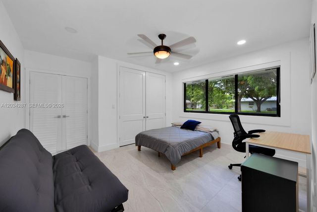6860 SW 99th Terrace, Pinecrest, FL 33156
