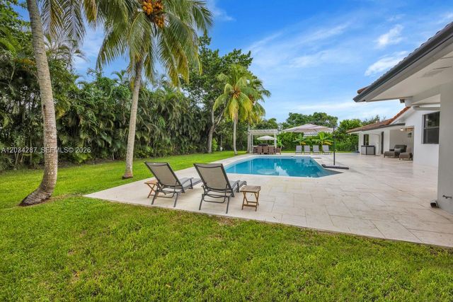 6860 SW 99th Terrace, Pinecrest, FL 33156