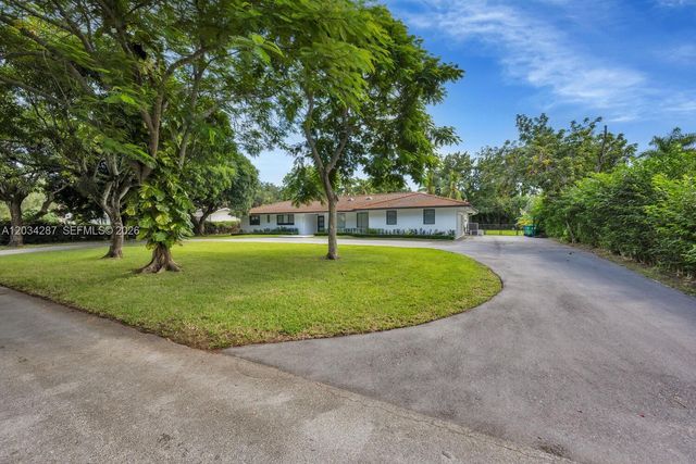 6860 SW 99th Terrace, Pinecrest, FL 33156