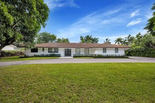 6860 SW 99th Terrace, Pinecrest, FL 33156