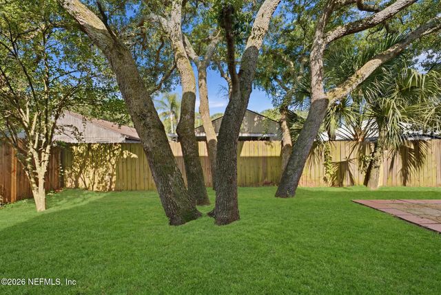 1126 PENMAN Road, Jacksonville Beach, FL 32250