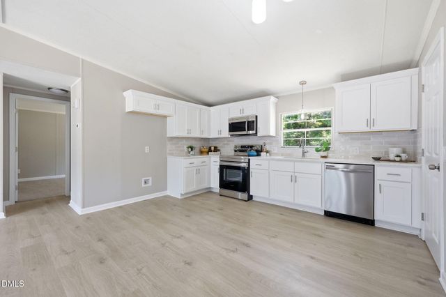 673 Winding Ridge, Sanford, NC 27332