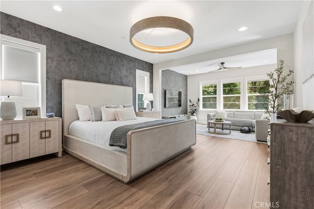 440 Riverbend, Lake Forest, CA 92630