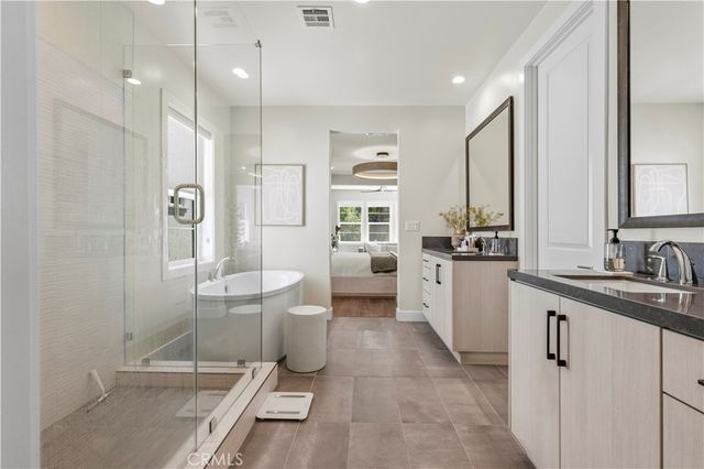 440 Riverbend, Lake Forest, CA 92630