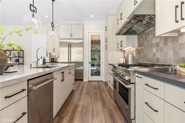 440 Riverbend, Lake Forest, CA 92630