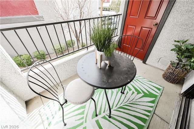 950 Seven Hills Drive 2824, Henderson, NV 89052