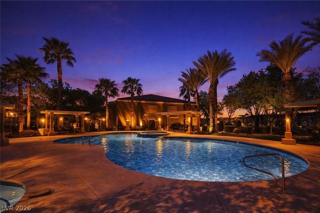 950 Seven Hills Drive 2824, Henderson, NV 89052
